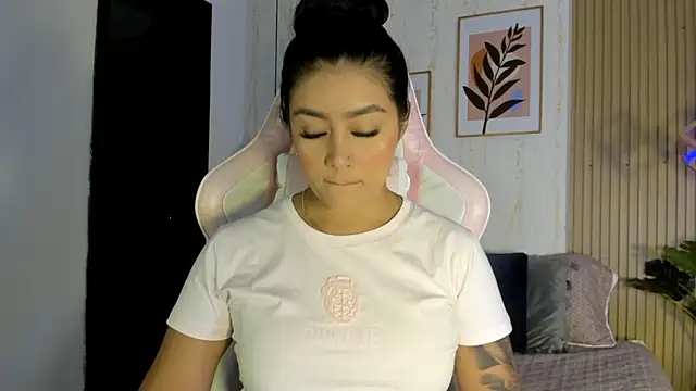 CameronCollins  online show from 17, 10, 2025