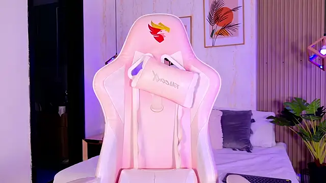 Snapshot of CameronCollins_ chatting on 17, 2, 2026 CameronCollins online show from 17, 2, 2026