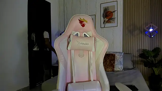 CameronCollins  online show from 16, 11, 2025