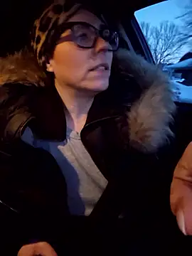 Snapshot of Ellie-L-Elizabeth chatting on 1, 3, 2026 Ellie-L-Elizabeth online show from 1, 3, 2026