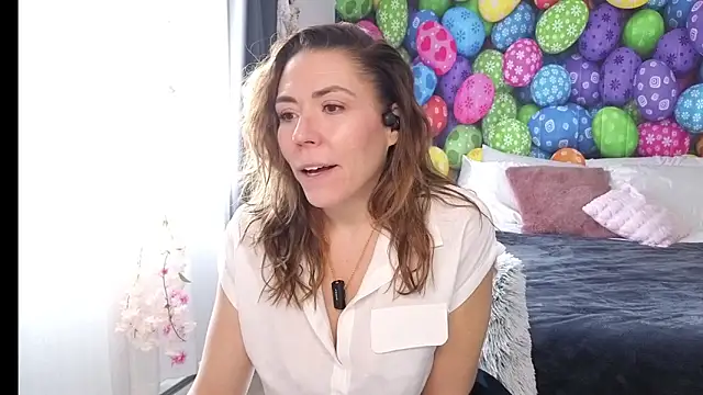 Ellie-L-Elizabeth online show from 2, 4, 2026