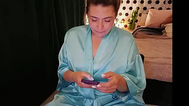 Snapshot of Ellie-L-Elizabeth chatting on 11, 7, 2026 Ellie-L-Elizabeth online show from 11, 7, 2026