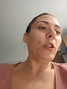 Ellie-L-Elizabeth online show from 24, 4, 2026