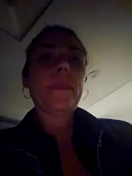 Ellie-L-Elizabeth online show from 10, 5, 2026