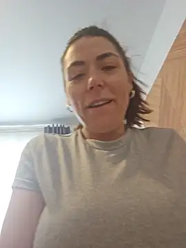 Ellie-L-Elizabeth online show from 28, 5, 2026