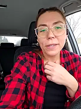 Ellie-L-Elizabeth online show from 18, 2, 2025