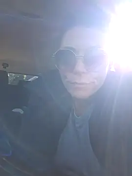 Ellie-L-Elizabeth online show from 6, 11, 2025