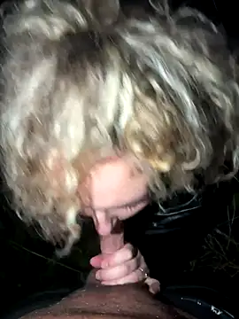 Snapshot of Andreashow chatting on 9, 10, 2025 Andreashow online show from 9, 10, 2025