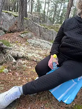 Snapshot of Andreashow chatting on 19, 10, 2025 Andreashow online show from 19, 10, 2025