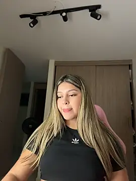 lunablossom  online show from 28, 6, 2026