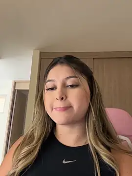 lunablossom  online show from 30, 11, 2025