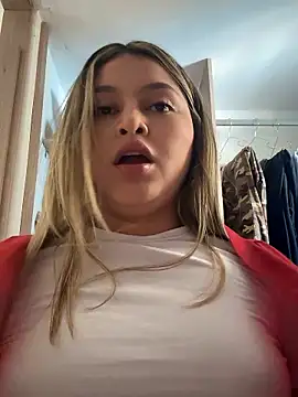 lunablossom  online show from 18, 1, 2026