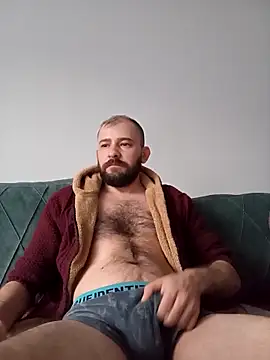 NiiiRvaNaa online show from 27, 10, 2025