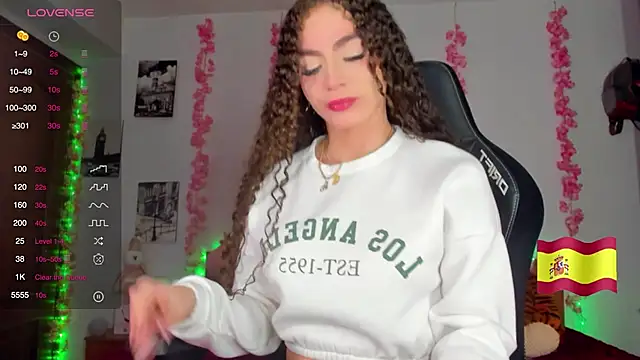 gabrielatafur  online show from 5, 11, 2025