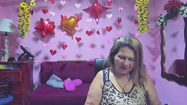 lesbiancuple online show from 12, 2, 2026