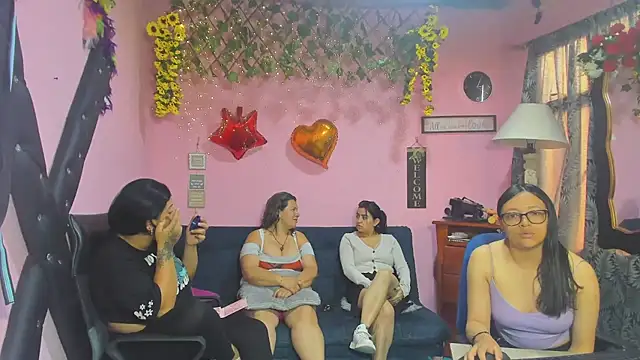 lesbiancuple online show from 25, 3, 2026