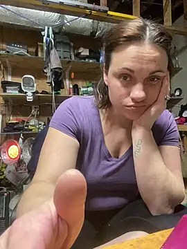 Snapshot of ththotmomma chatting on 2, 2, 2026 ththotmomma online show from 2, 2, 2026