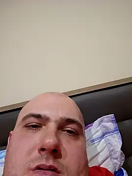 mario890605 online show from 4, 1, 2025