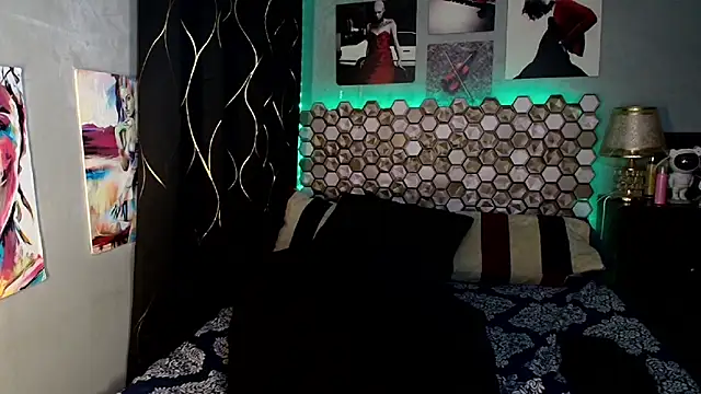 Snapshot of Hot_Metallica69 chatting on 10, 11, 2025 Hot Metallica69 online show from 10, 11, 2025