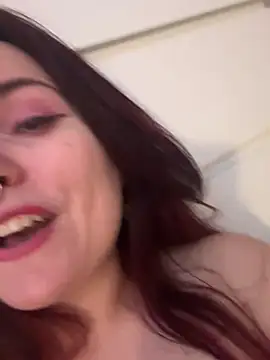 LunaMoongirl online show from 22, 1, 2025