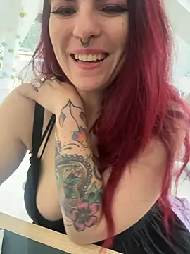 LunaMoongirl online show from 18, 12, 2025