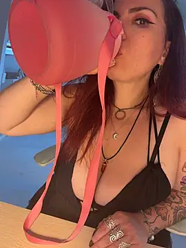 LunaMoongirl online show from 17, 7, 2026