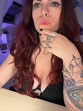 LunaMoongirl online show from 8, 7, 2026