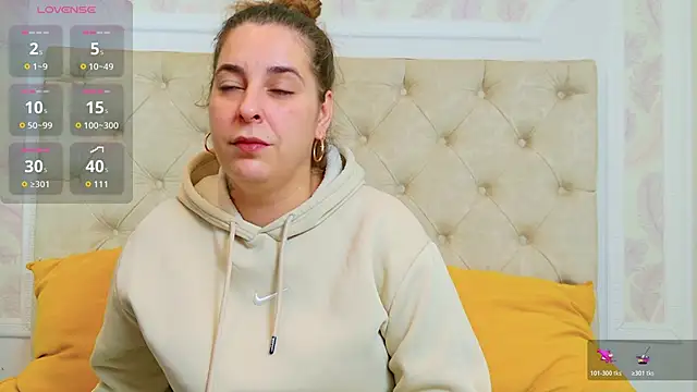 KarinaNoir online show from 6, 11, 2025