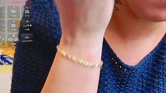 KarinaNoir online show from 17, 12, 2025