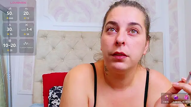 KarinaNoir online show from 17, 9, 2025