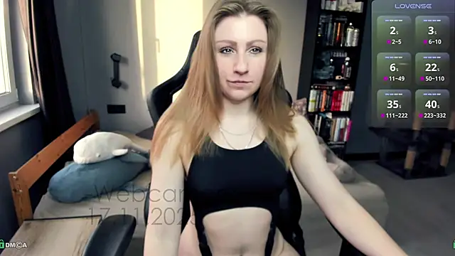 Snapshot of Web-cam-angel chatting on 17, 11, 2025 Web-cam-angel online show from 17, 11, 2025