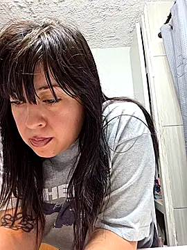 AriannaPena online show from 16, 11, 2025