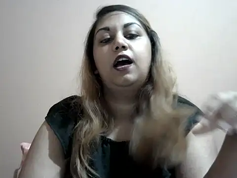 bellachow10 online show from 9, 11, 2025