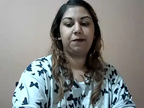 bellachow10 online show from 28, 10, 2025