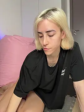 laliwhite online show from 22, 9, 2025