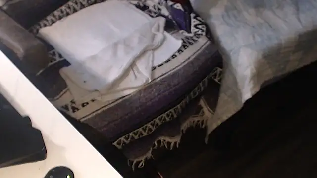 QueenDenizeAndTheCaptain online show from 21, 10, 2025