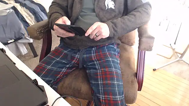 QueenDenizeAndTheCaptain online show from 3, 12, 2024