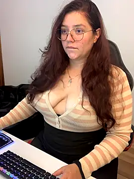 kayortiiz online show from 8, 10, 2025