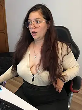 Snapshot of kayortiiz chatting on 29, 6, 2026 kayortiiz online show from 29, 6, 2026