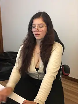 Snapshot of kayortiiz chatting on 18, 7, 2026 kayortiiz online show from 18, 7, 2026
