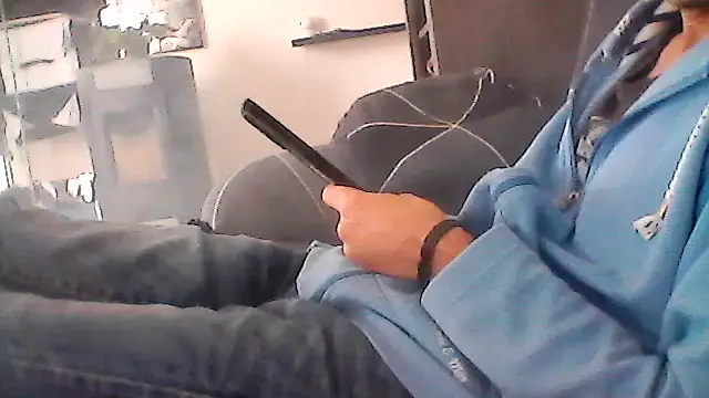 mickzizi online show from 9, 10, 2025