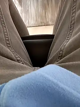 mickzizi online show from 10, 3, 2025