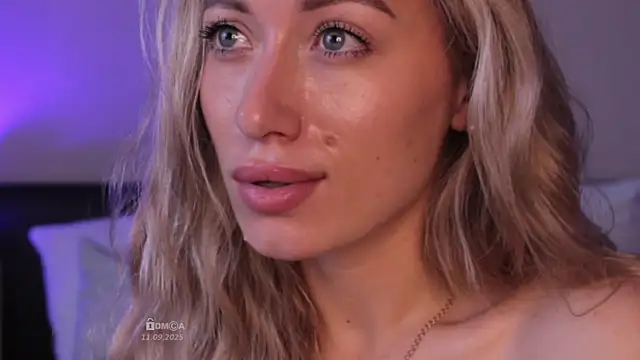 Blondie Bunny online show from 11, 9, 2025