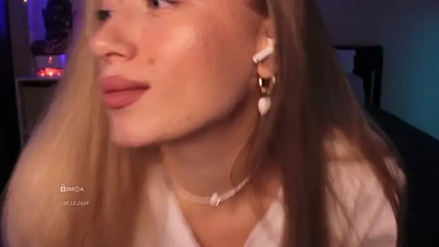 Blondie Bunny online show from 29, 12, 2024