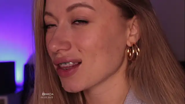 Blondie Bunny online show from 3, 3, 2025