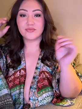 RosieDixx online show from 10, 4, 2026