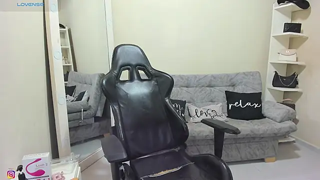 Snapshot of candy_alicee chatting on 10, 7, 2026 candy alicee online show from 10, 7, 2026