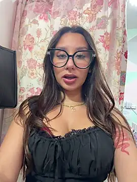 Tiny lilith online show from 3, 6, 2026