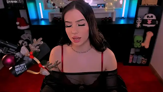 SofiRusselle online show from 13, 12, 2025