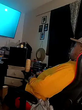 yellowwetfox online show from 29, 12, 2024